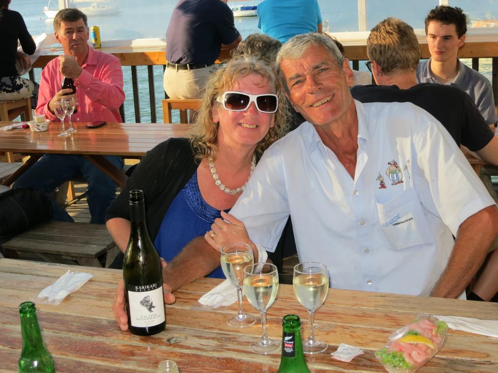 Carneval Ocean View Bed and Breakfast Taipa Εξωτερικό φωτογραφία